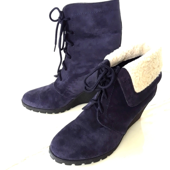 NAUTICA BLUE SUEDE WEDGE LACE-UP ANKLE BOOT SZ 7.5 - Picture 2 of 8